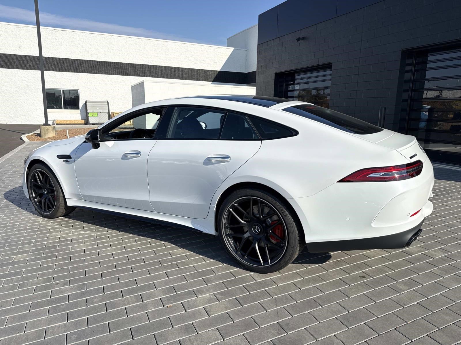 2026 MERCEDES BENZ AMG GT - Image 7