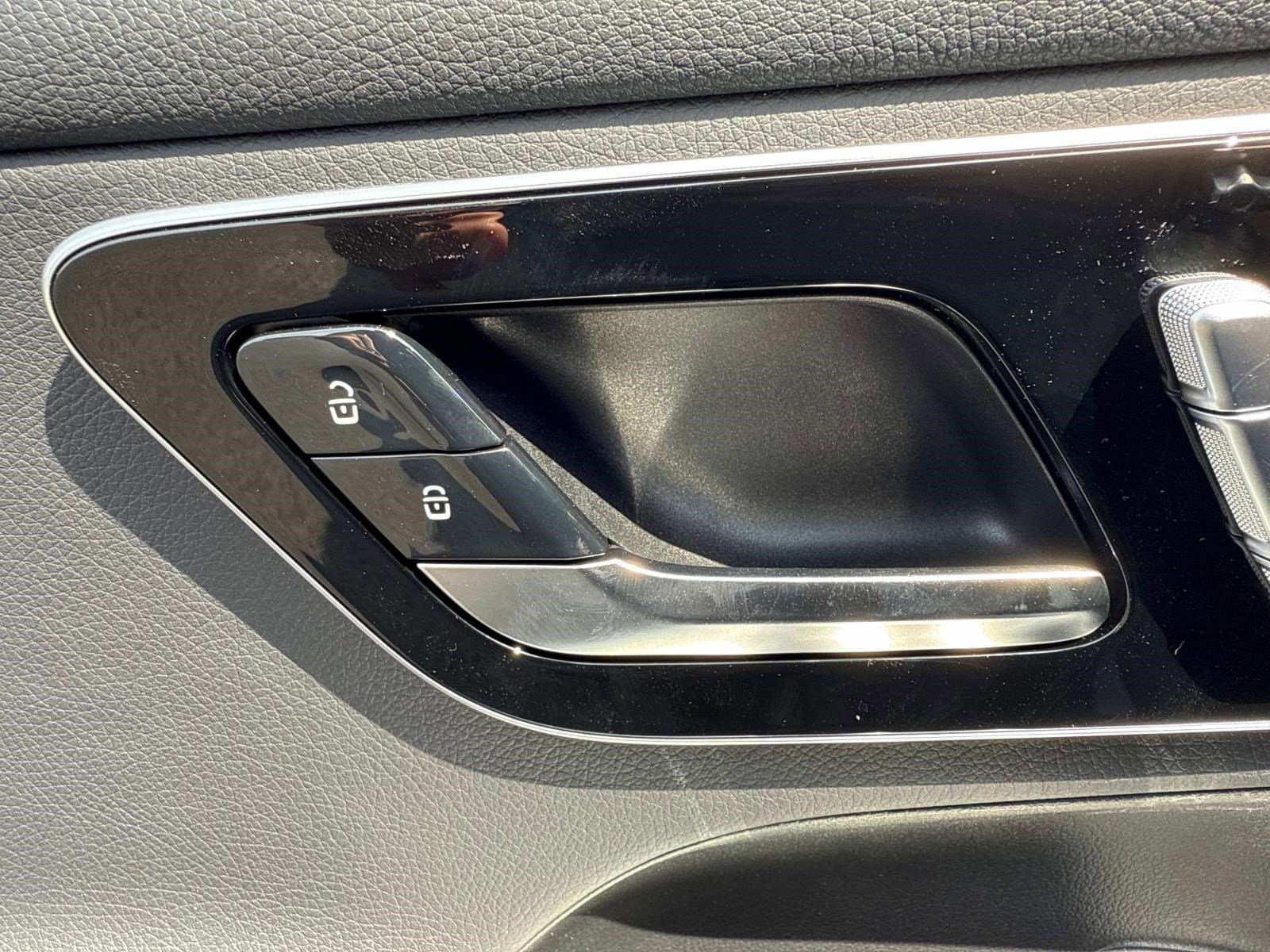 2025 MERCEDES-BENZ GLC-CLASS - Image 22