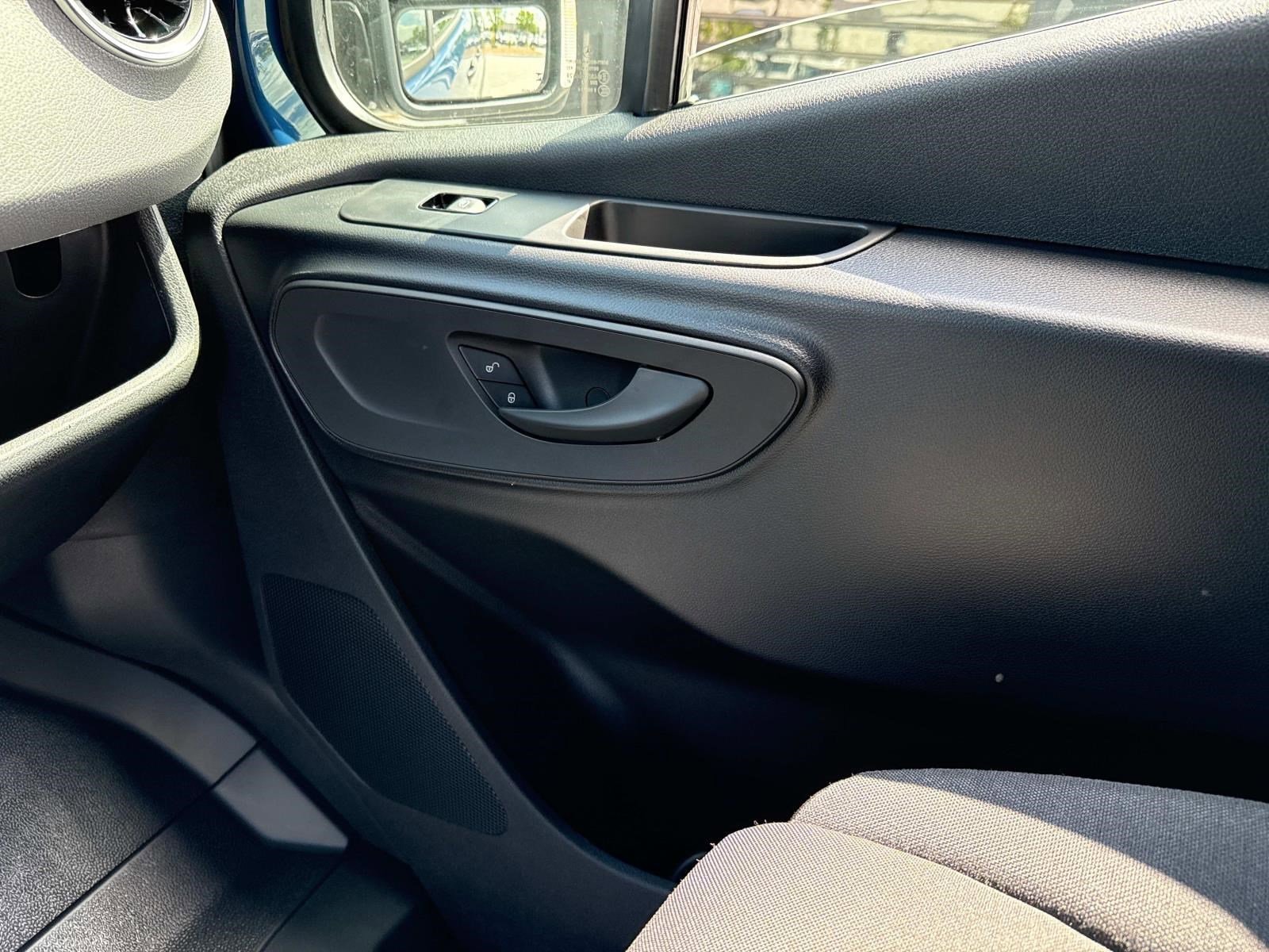 2025 MERCEDES-BENZ SPRINTER - Image 25