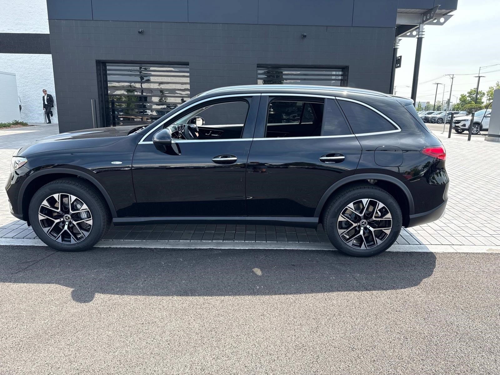 2025 MERCEDES-BENZ GLC-CLASS - Image 8