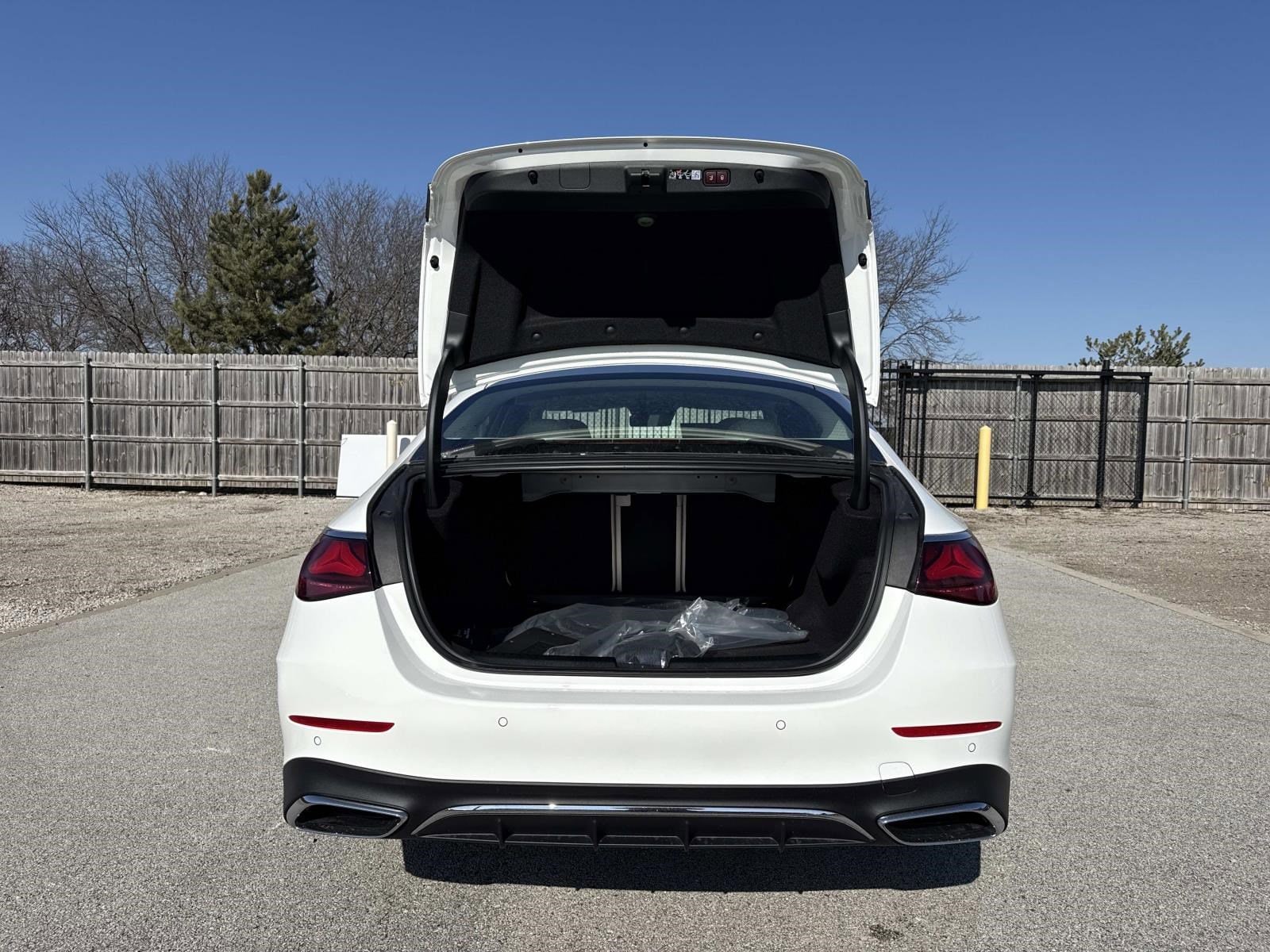 2026 MERCEDES-BENZ E-CLASS - Image 9