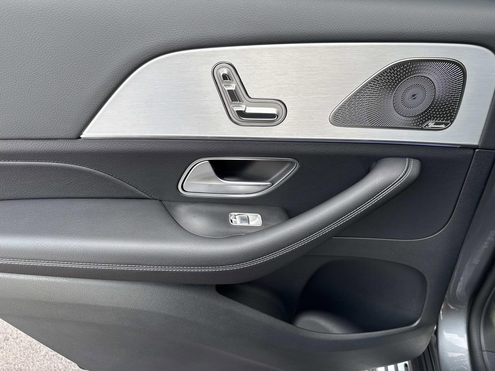 2026 MERCEDES-BENZ GLS-CLASS - Image 17