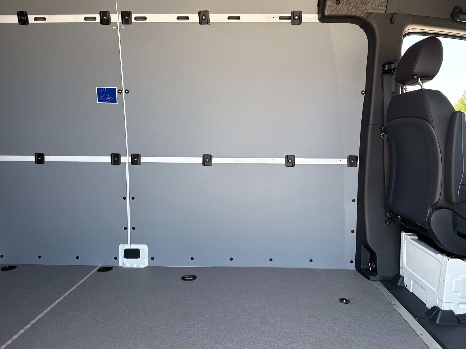 2025 MERCEDES-BENZ SPRINTER - Image 5