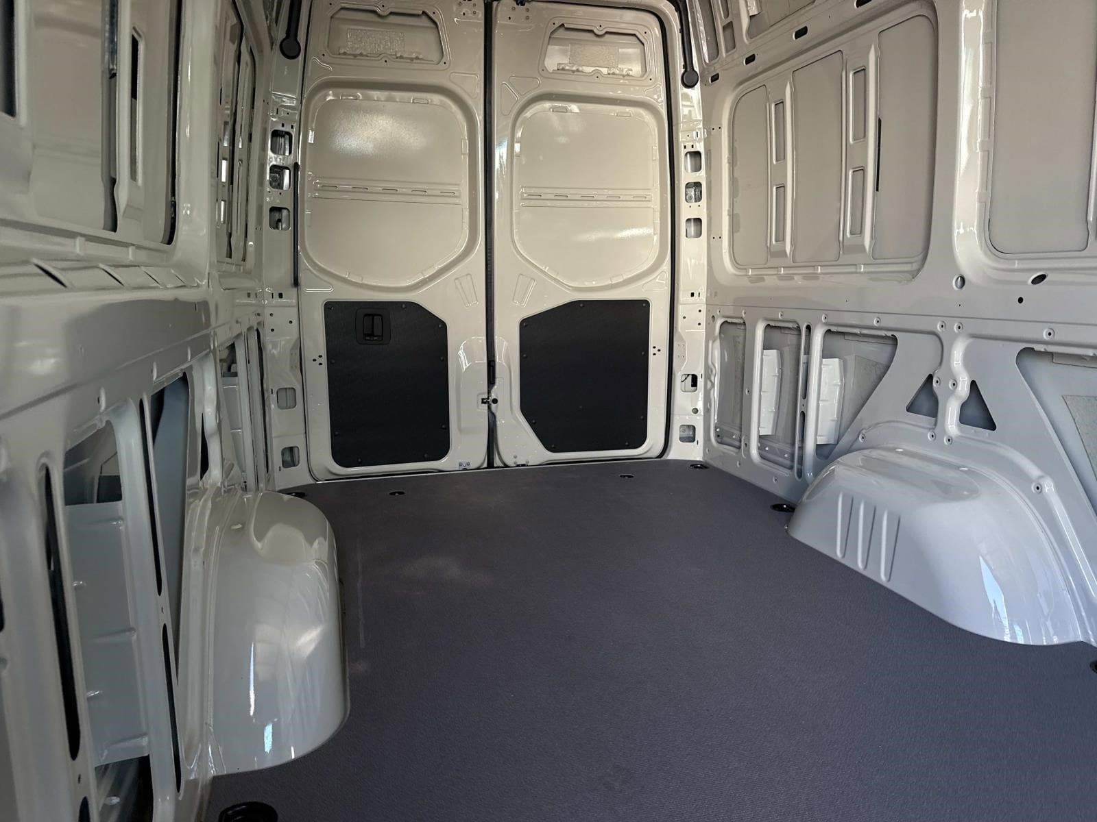 2025 MERCEDES-BENZ SPRINTER - Image 8