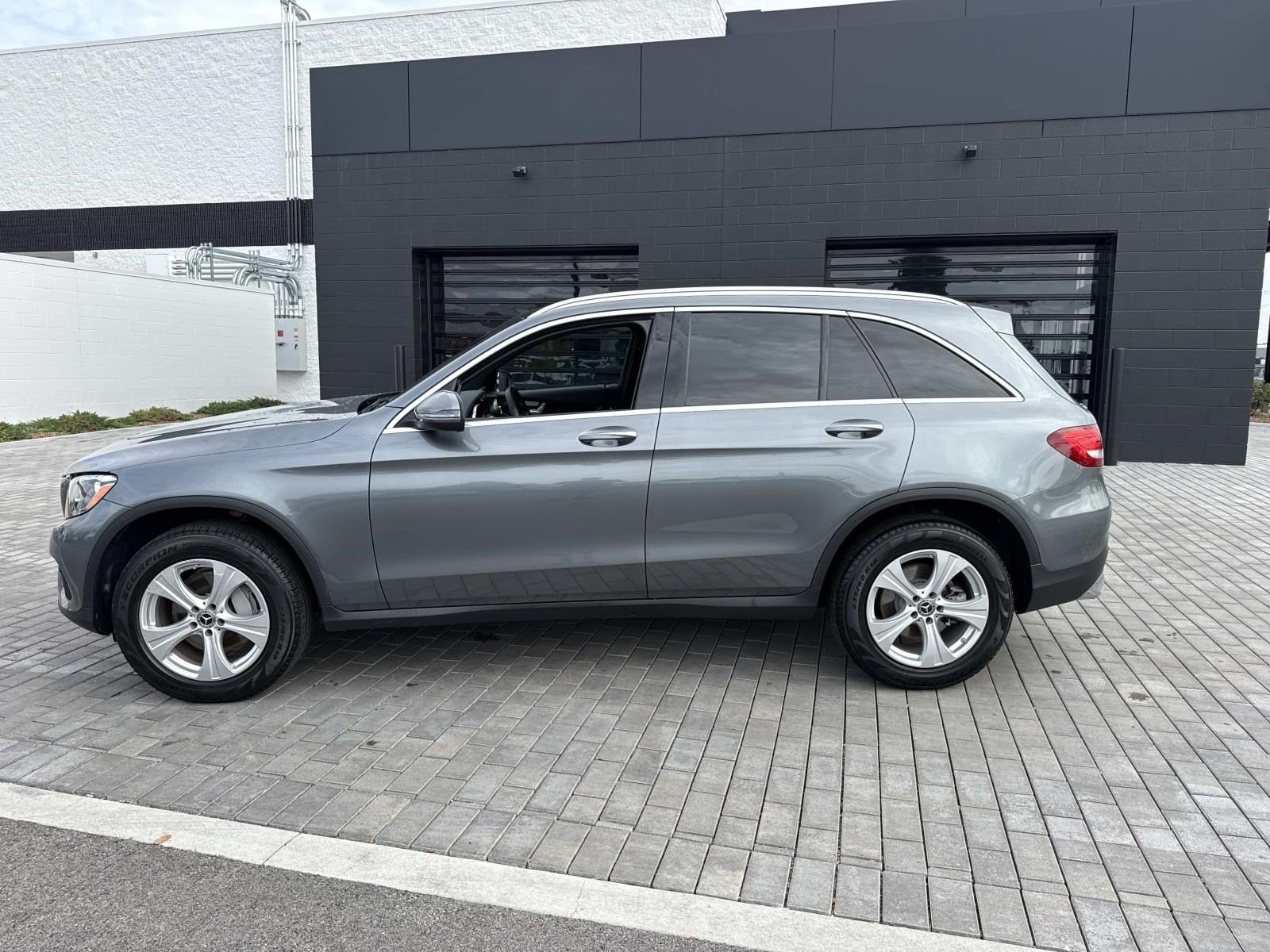 Used 2017 Mercedes-Benz GLC GLC300 with VIN WDC0G4KB1HV004195 for sale in Orland Park, IL