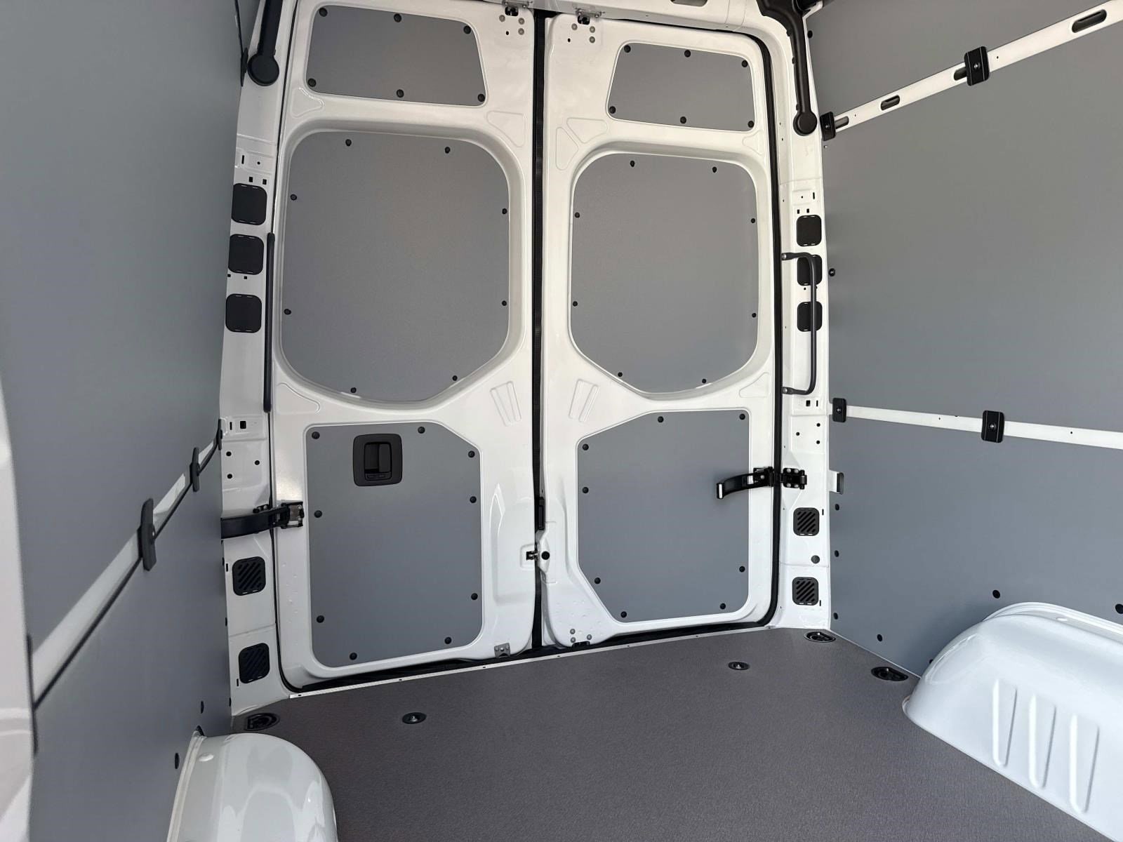 2025 MERCEDES-BENZ SPRINTER - Image 7