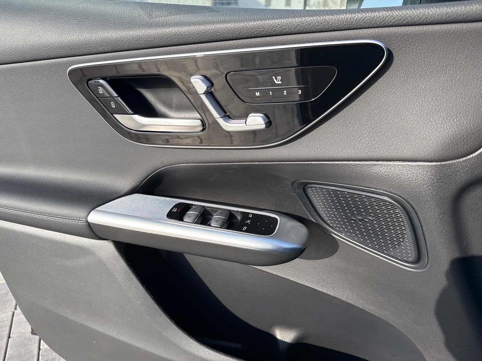 2026 MERCEDES-BENZ GLC-CLASS - Image 24