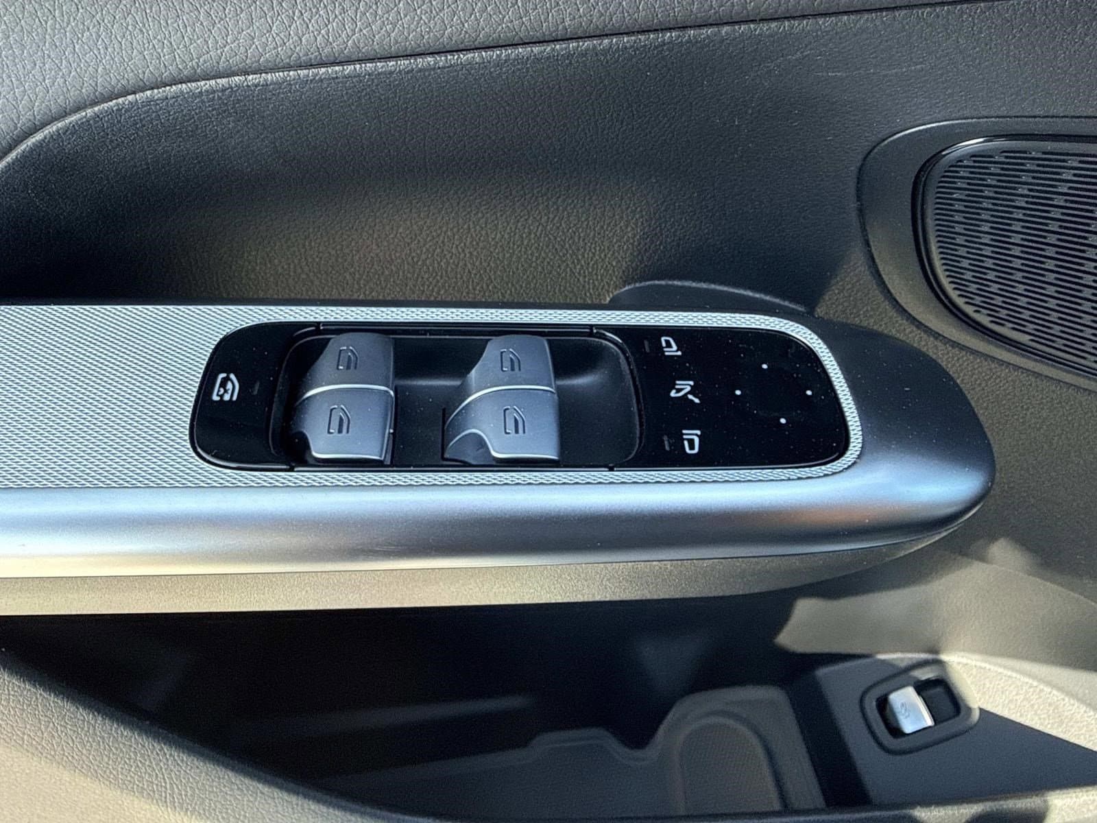 2026 MERCEDES-BENZ GLC-CLASS - Image 25