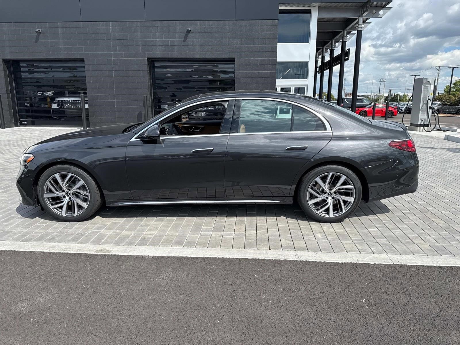 2026 MERCEDES-BENZ E-CLASS - Image 9