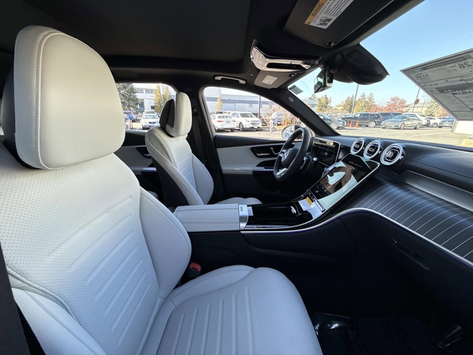 2026 Mercedes Benz GLC 300 4MATIC photo 4