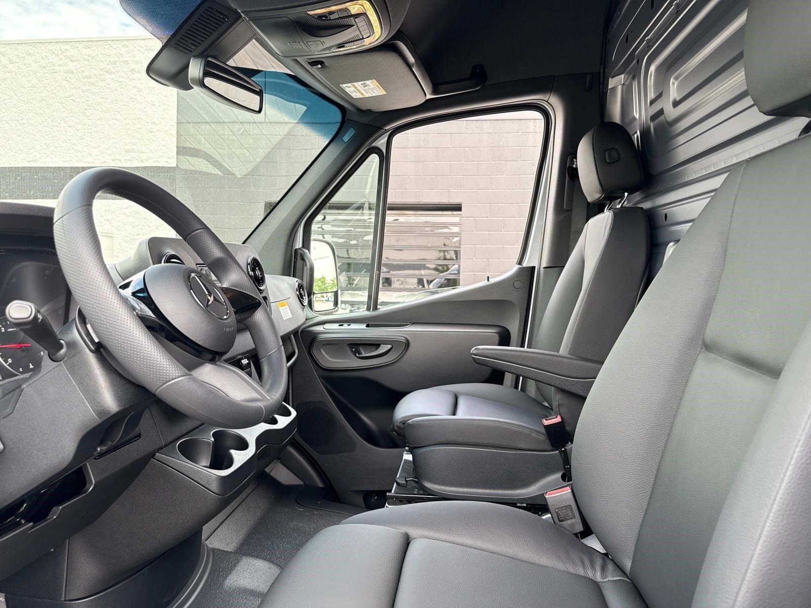 2025 MERCEDES-BENZ SPRINTER - Image 22