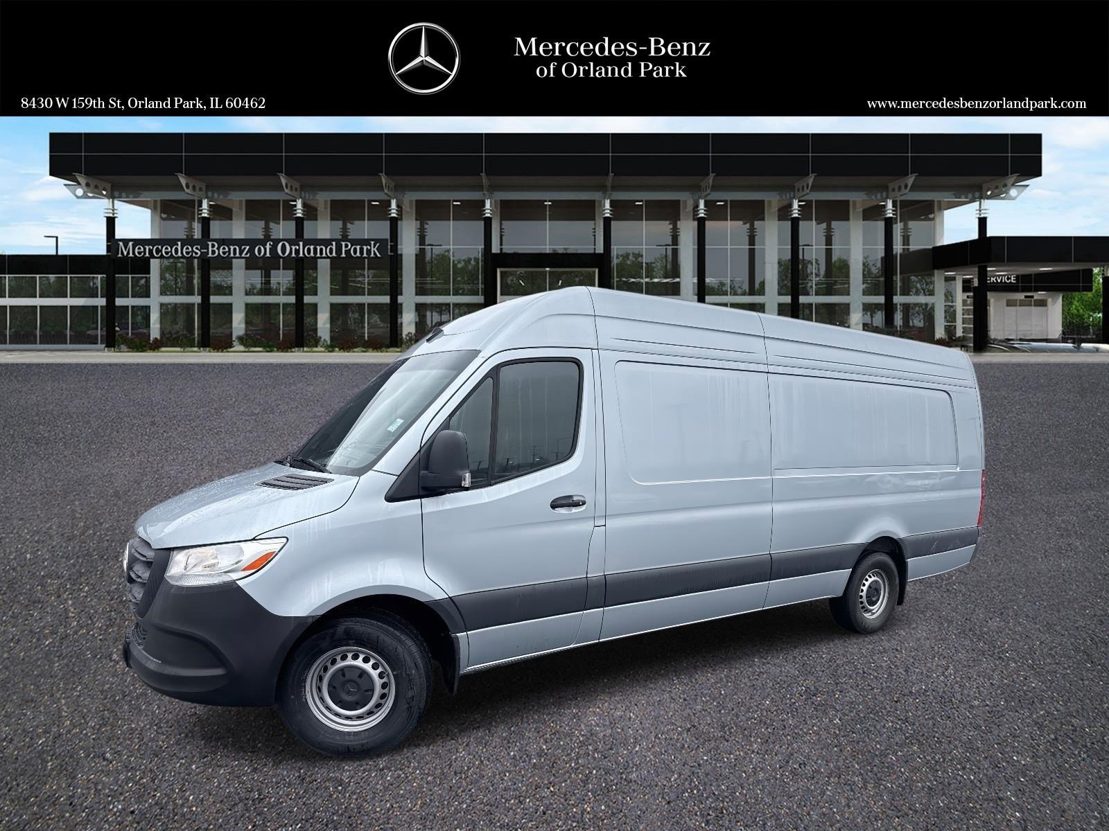 2025 Mercedes-Benz Sprinter Cargo Van Base's photo