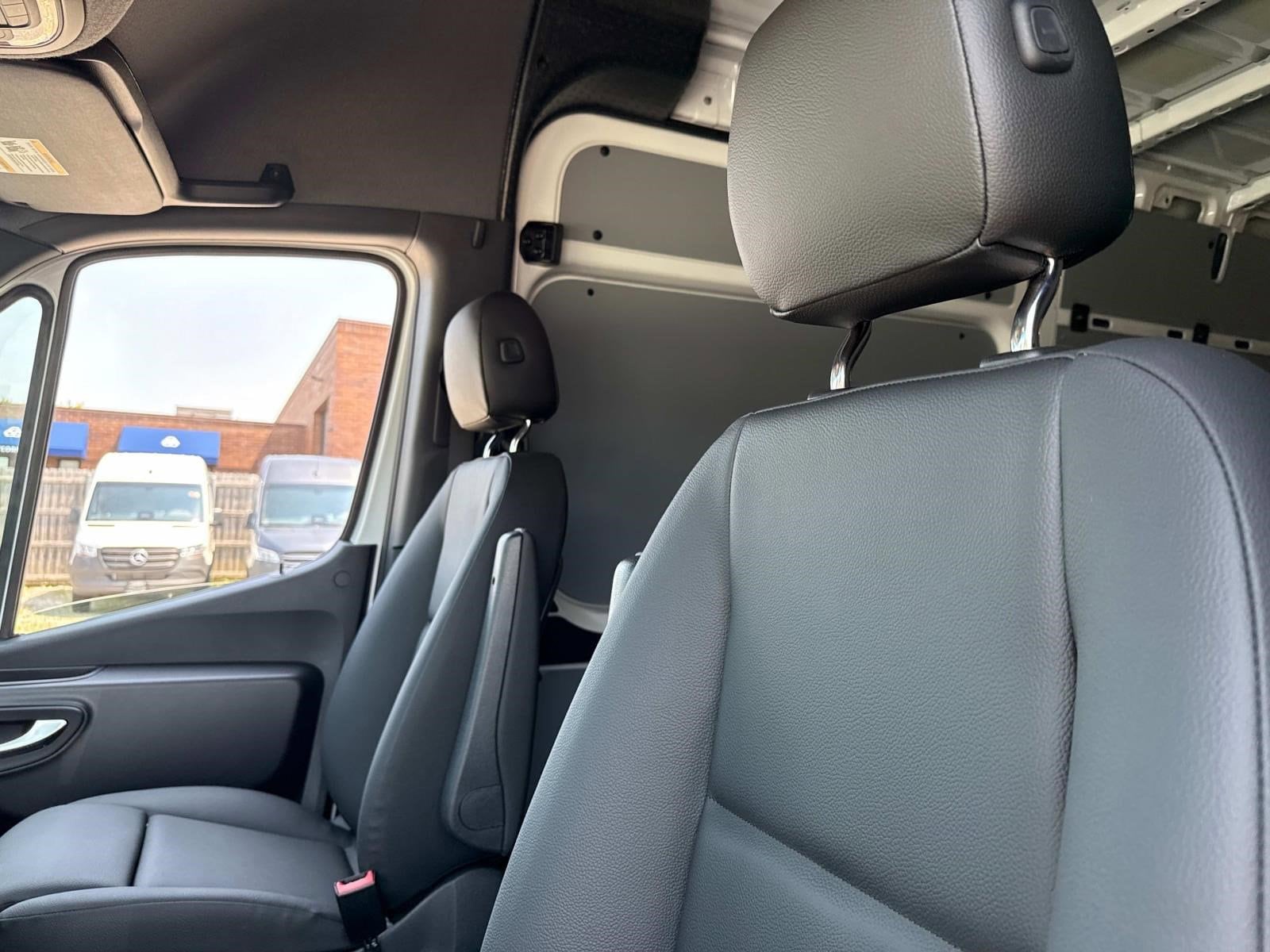 2025 MERCEDES-BENZ SPRINTER - Image 23