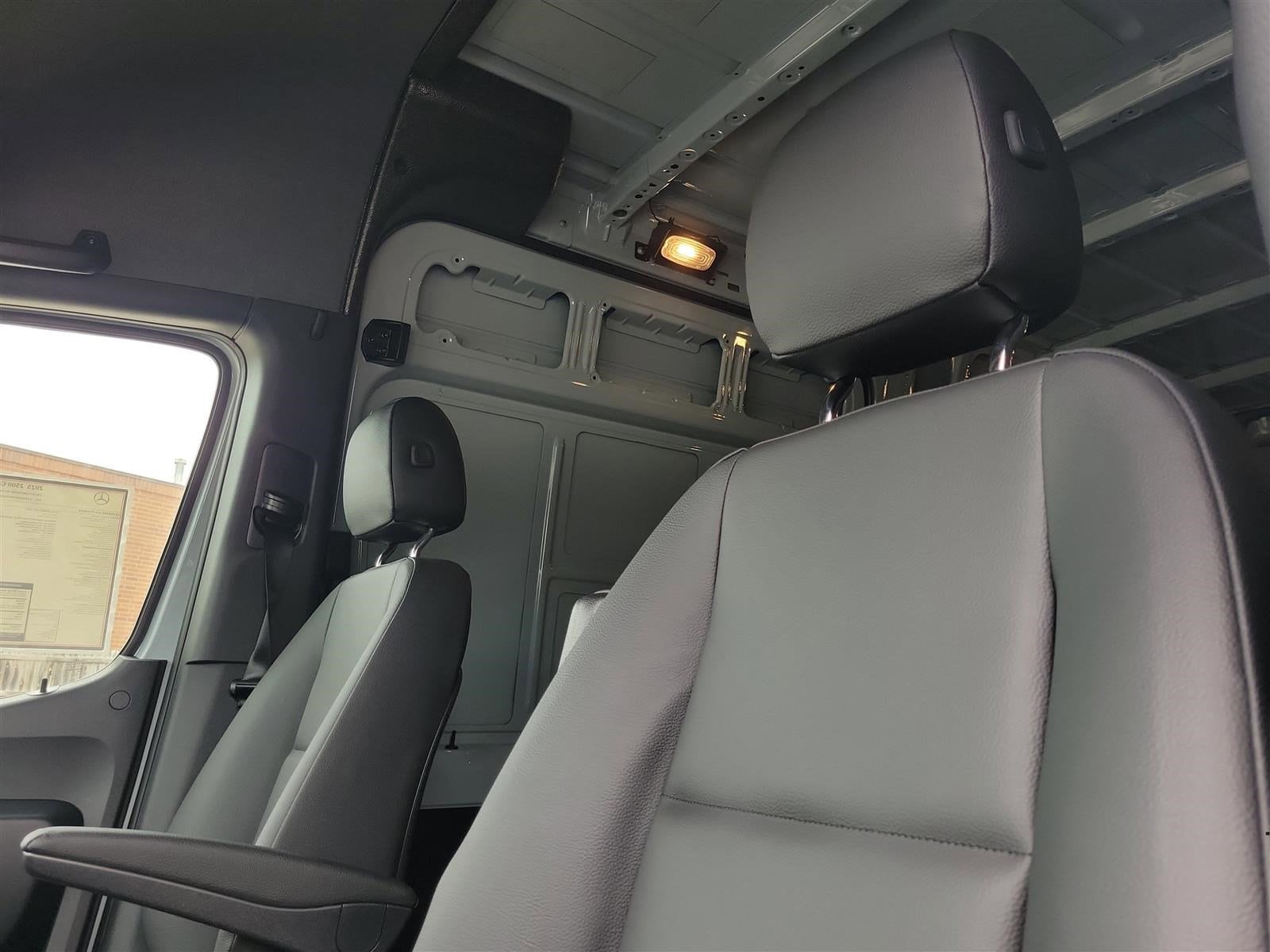 2025 MERCEDES-BENZ SPRINTER - Image 19