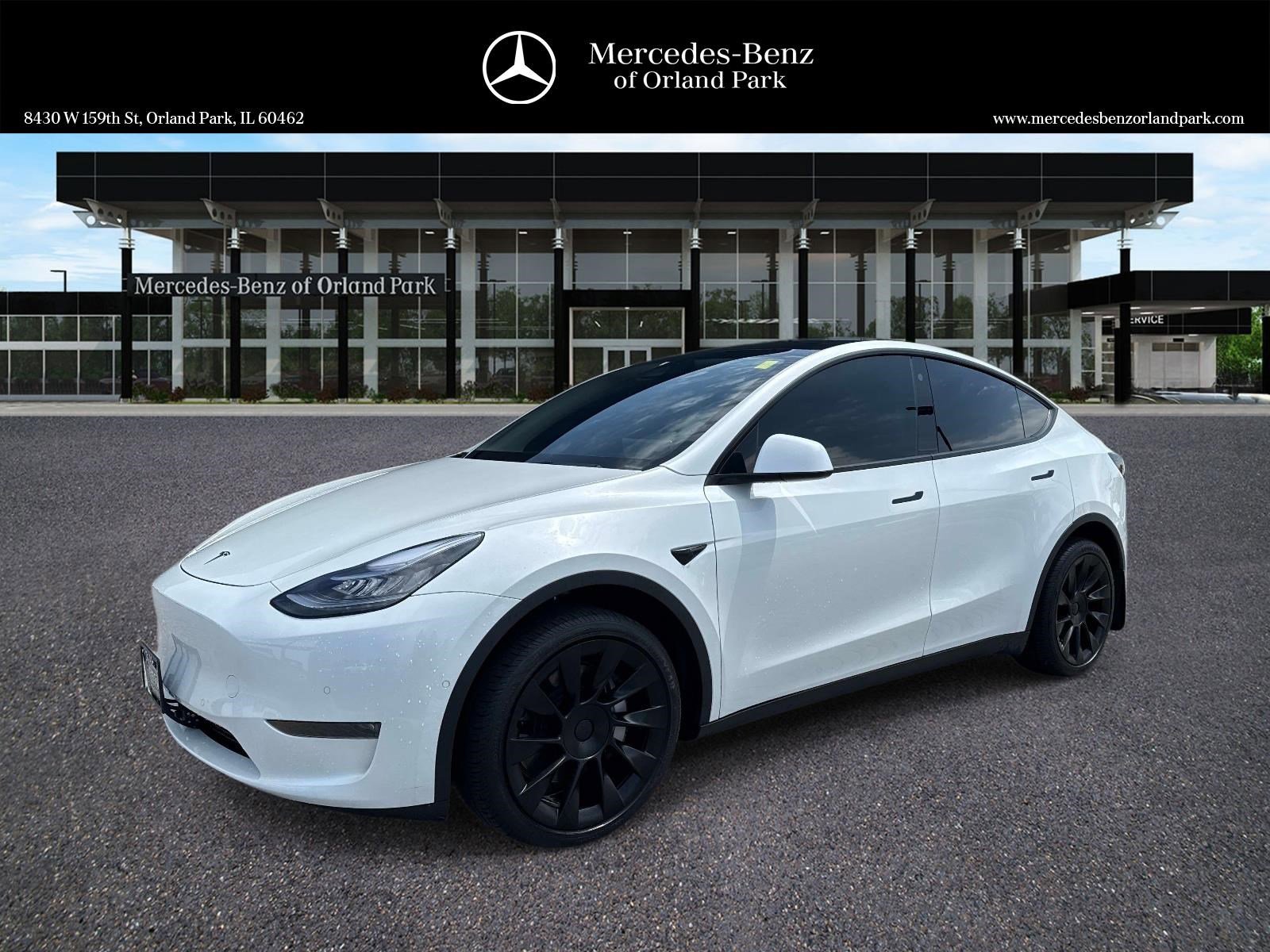 2022 Tesla Model Y Long Range Dual Motor All-Wheel Drive's photo