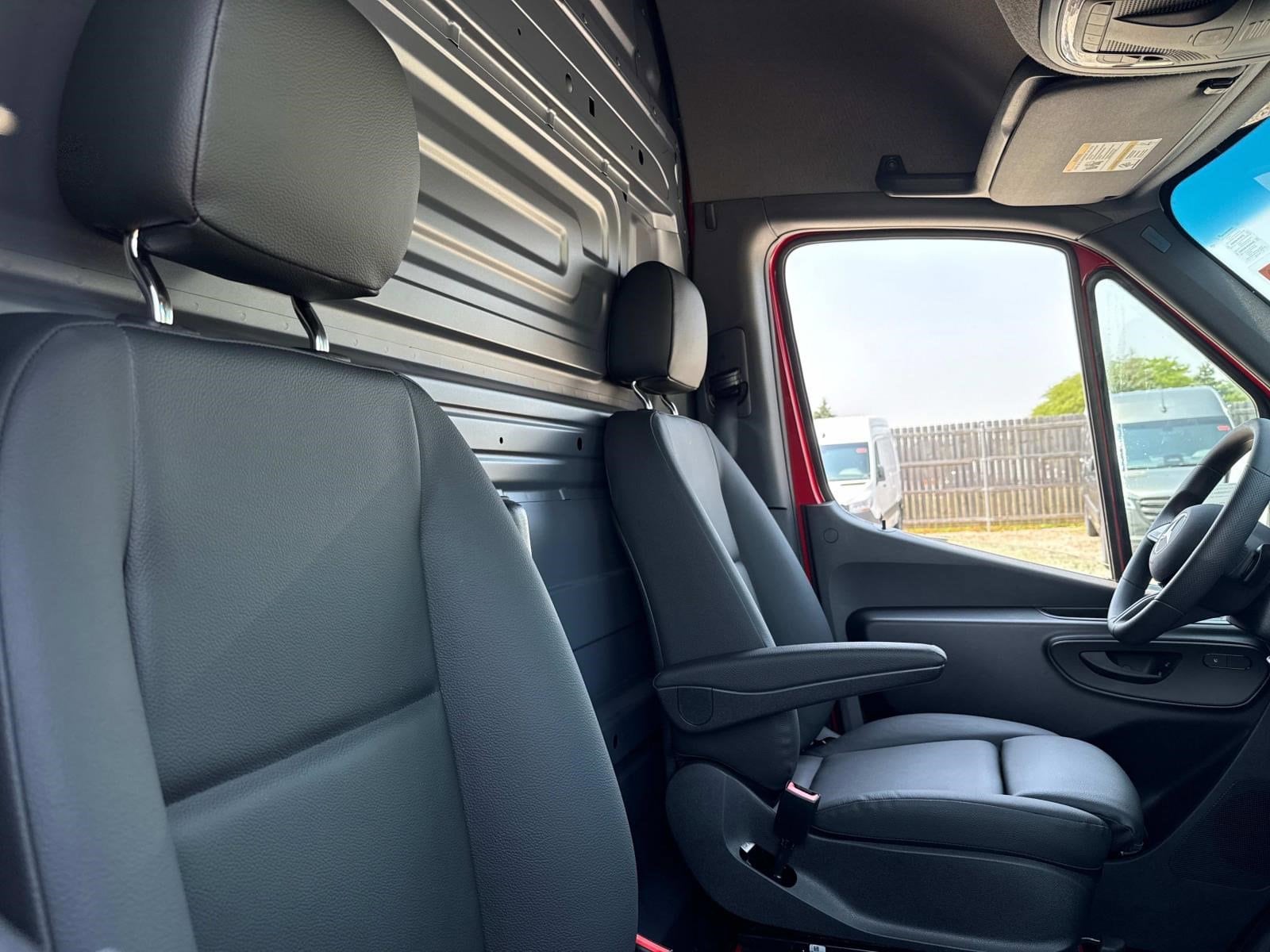 2025 MERCEDES-BENZ SPRINTER - Image 5