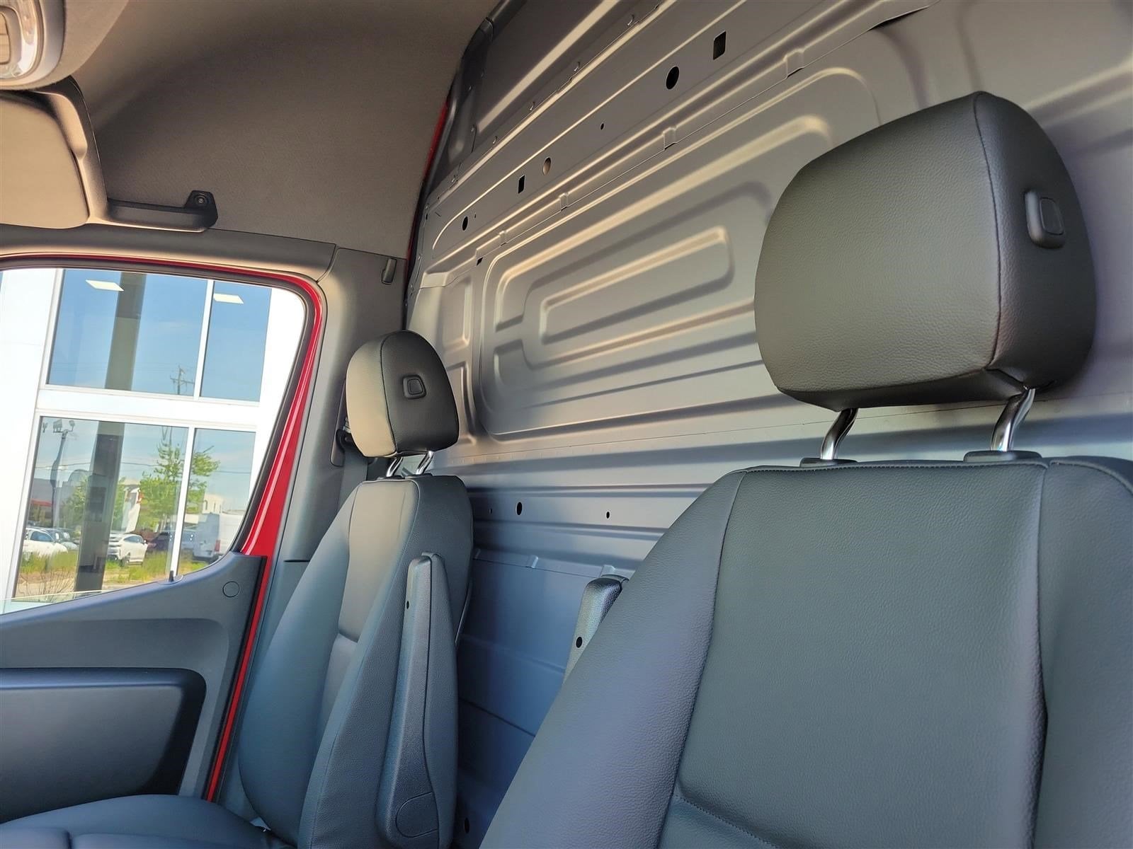 2025 MERCEDES-BENZ SPRINTER - Image 19