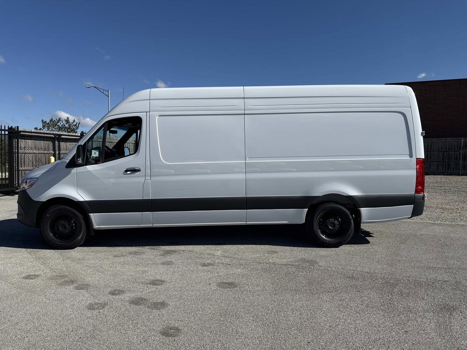 2026 MERCEDES-BENZ SPRINTER - Image 12