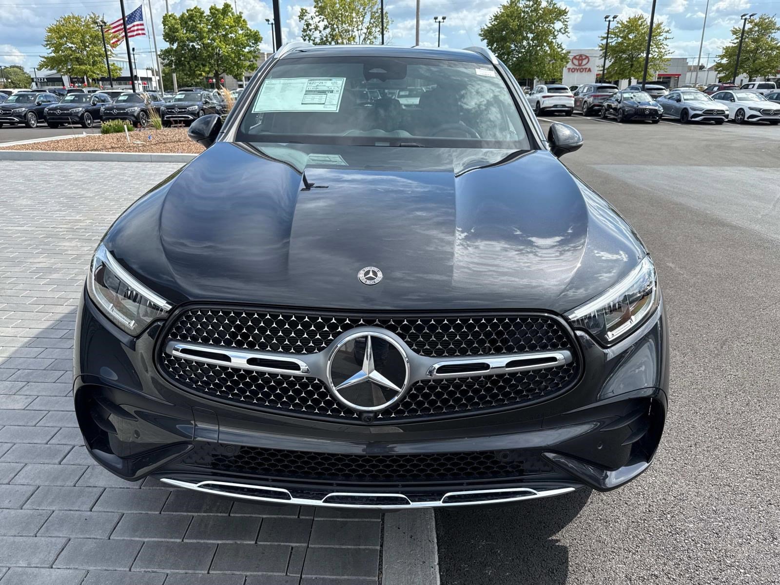 2026 Mercedes Benz GLC 350e 4MATIC photo 2