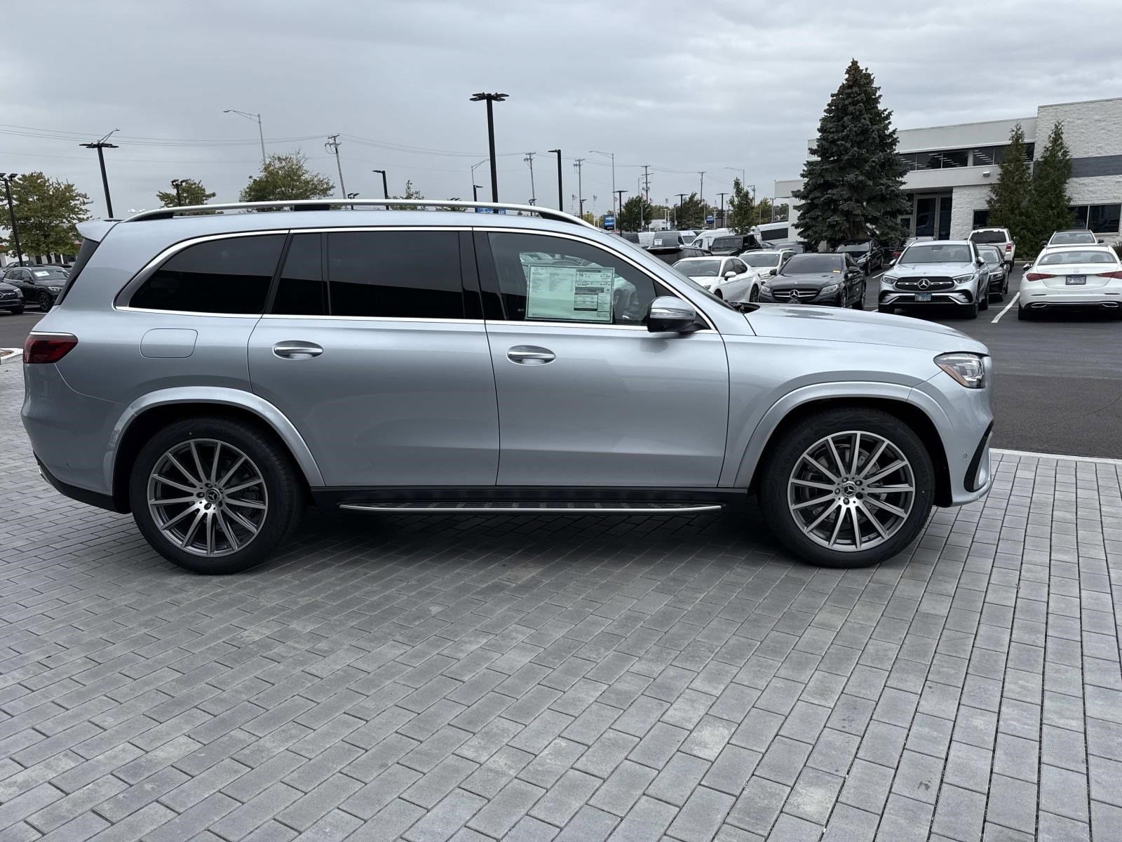 2026 MERCEDES-BENZ GLS-CLASS - Image 4