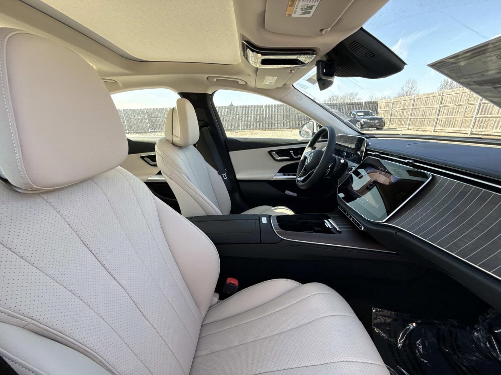 2026 MERCEDES-BENZ E-CLASS - Image 5