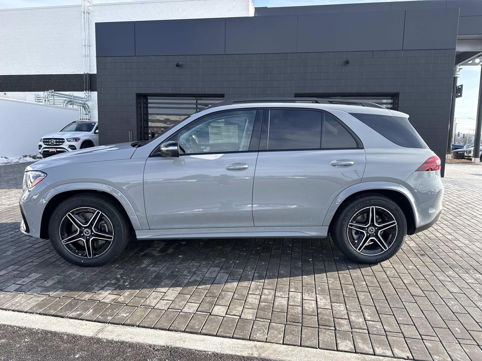 2026 MERCEDES-BENZ GLE-CLASS - Image 2