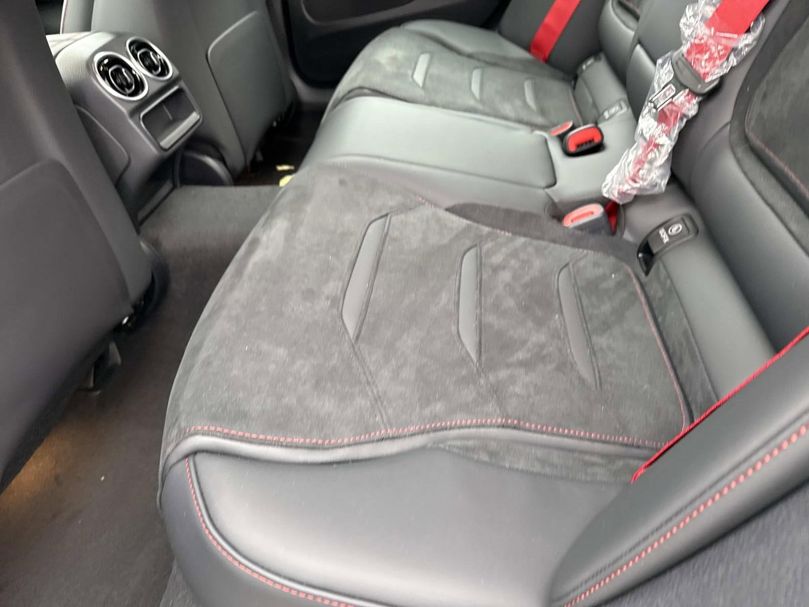 2026 MERCEDES-BENZ C-CLASS - Image 17