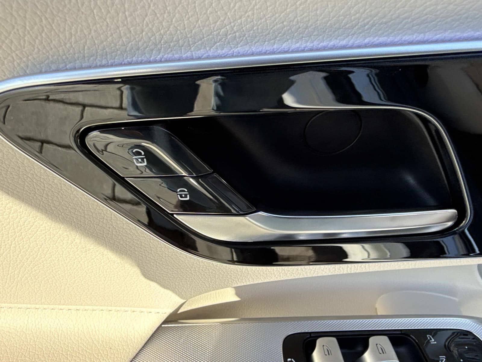 2026 MERCEDES-BENZ CLE - Image 18