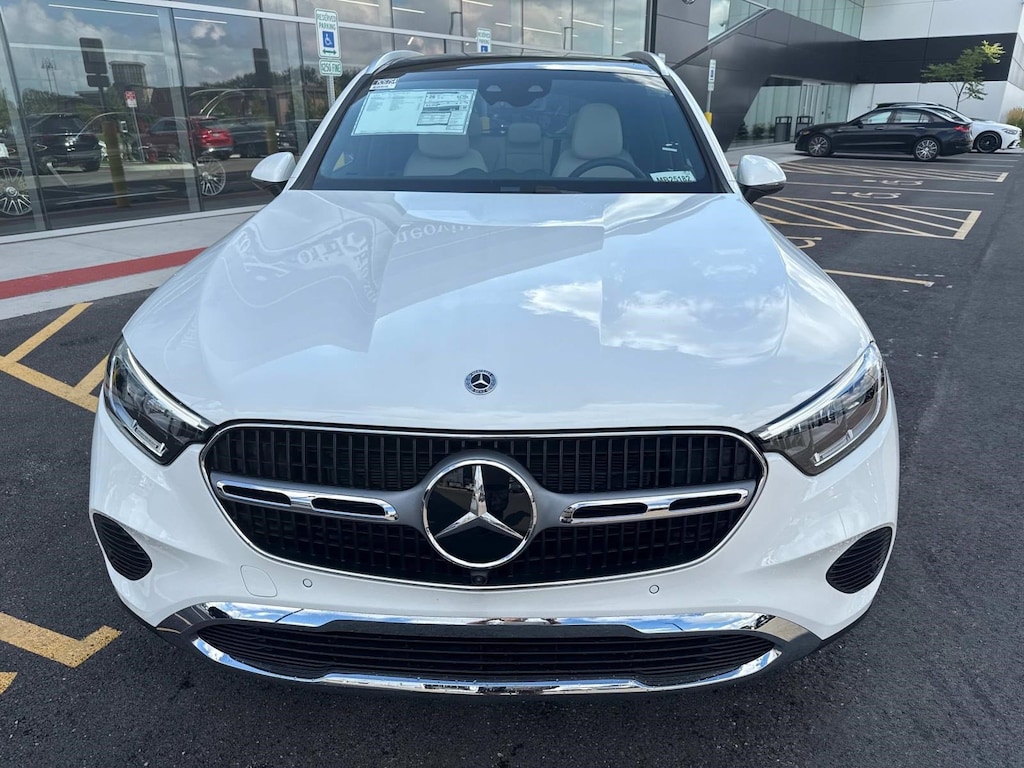 New 2025 Mercedes-Benz GLC 300 4MATIC SUV