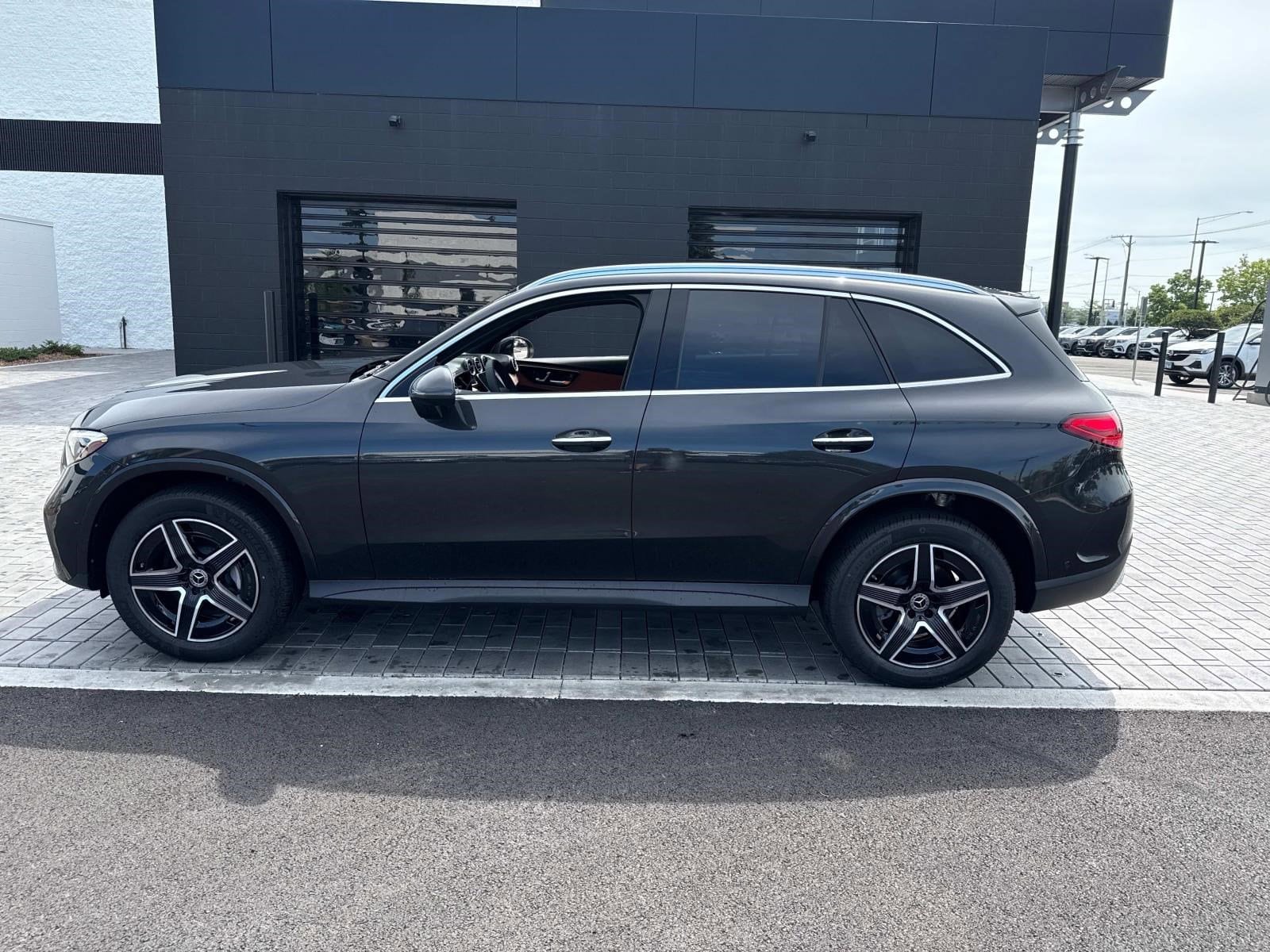 2025 MERCEDES-BENZ GLC-CLASS - Image 9