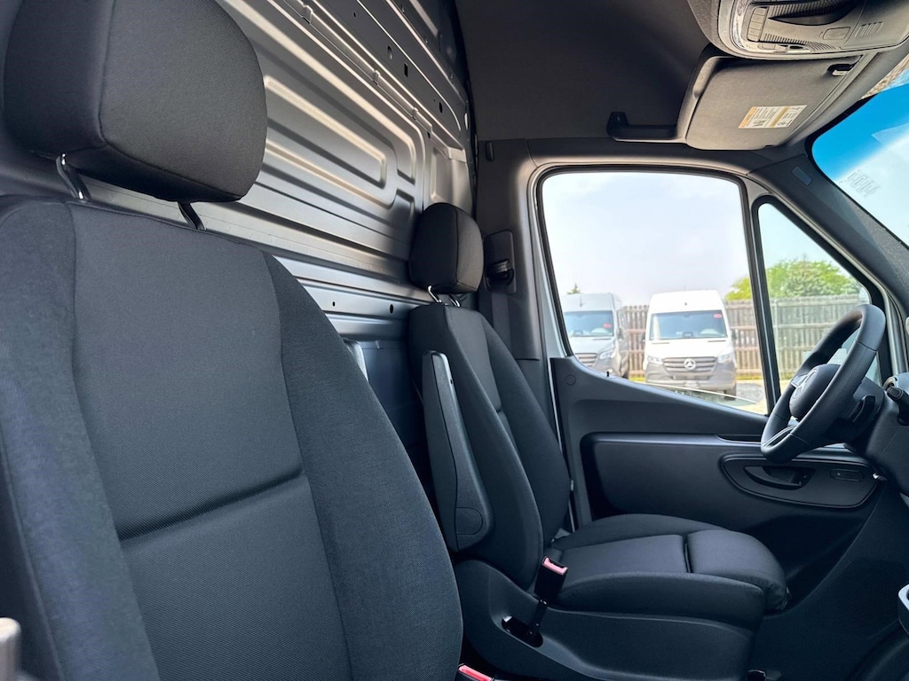 New 2025 Mercedes-Benz Sprinter 2500 High Roof 4-Cyl Diesel Van Extended Cargo Van