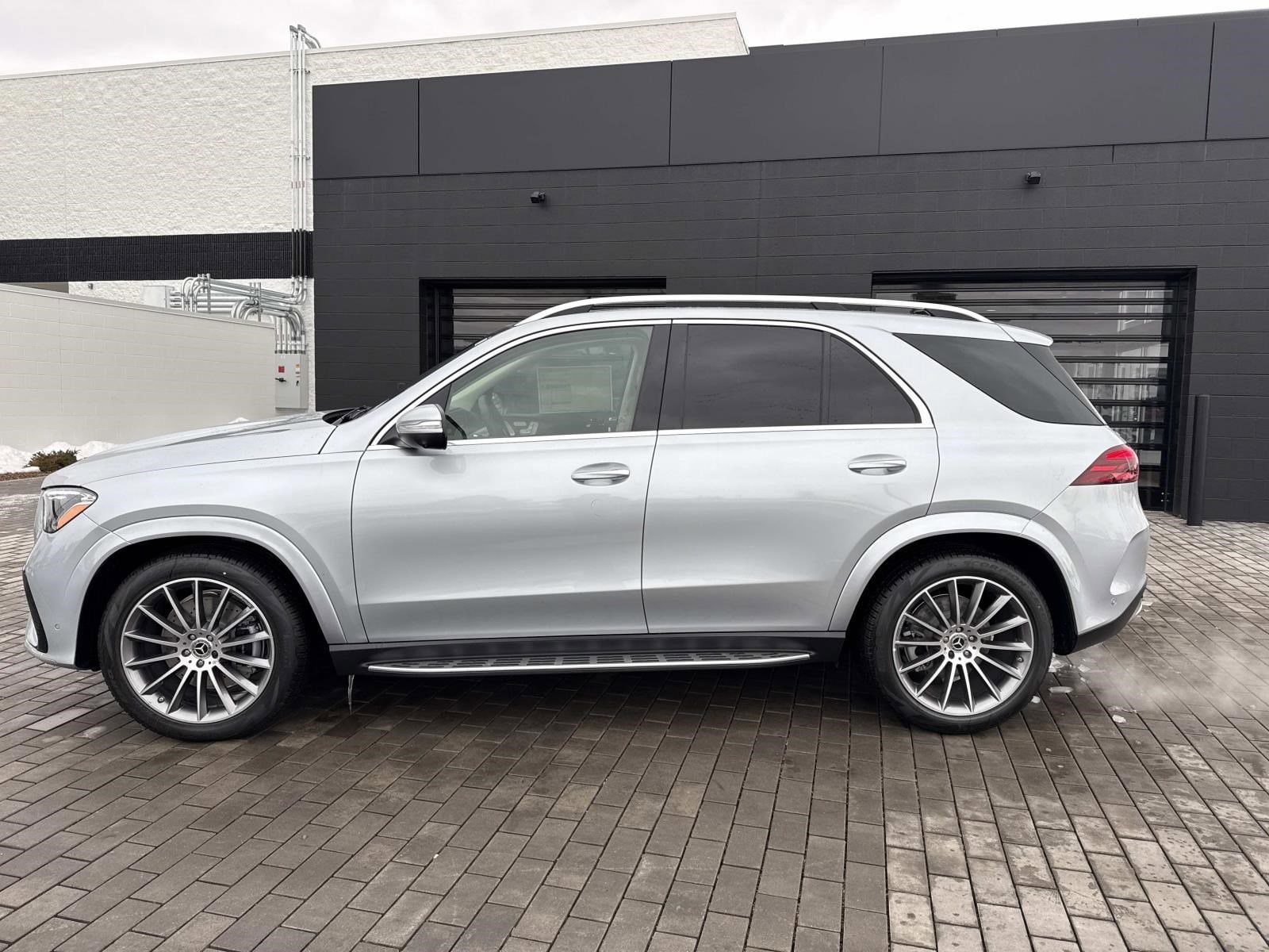2026 MERCEDES-BENZ GLE-CLASS - Image 2