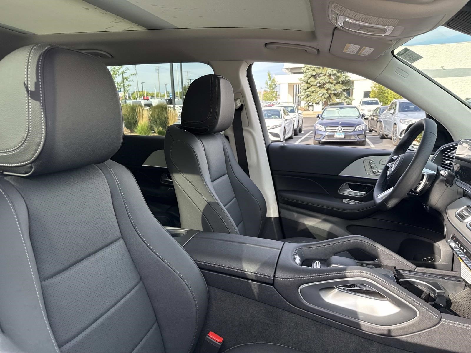 2026 MERCEDES-BENZ GLS-CLASS - Image 4