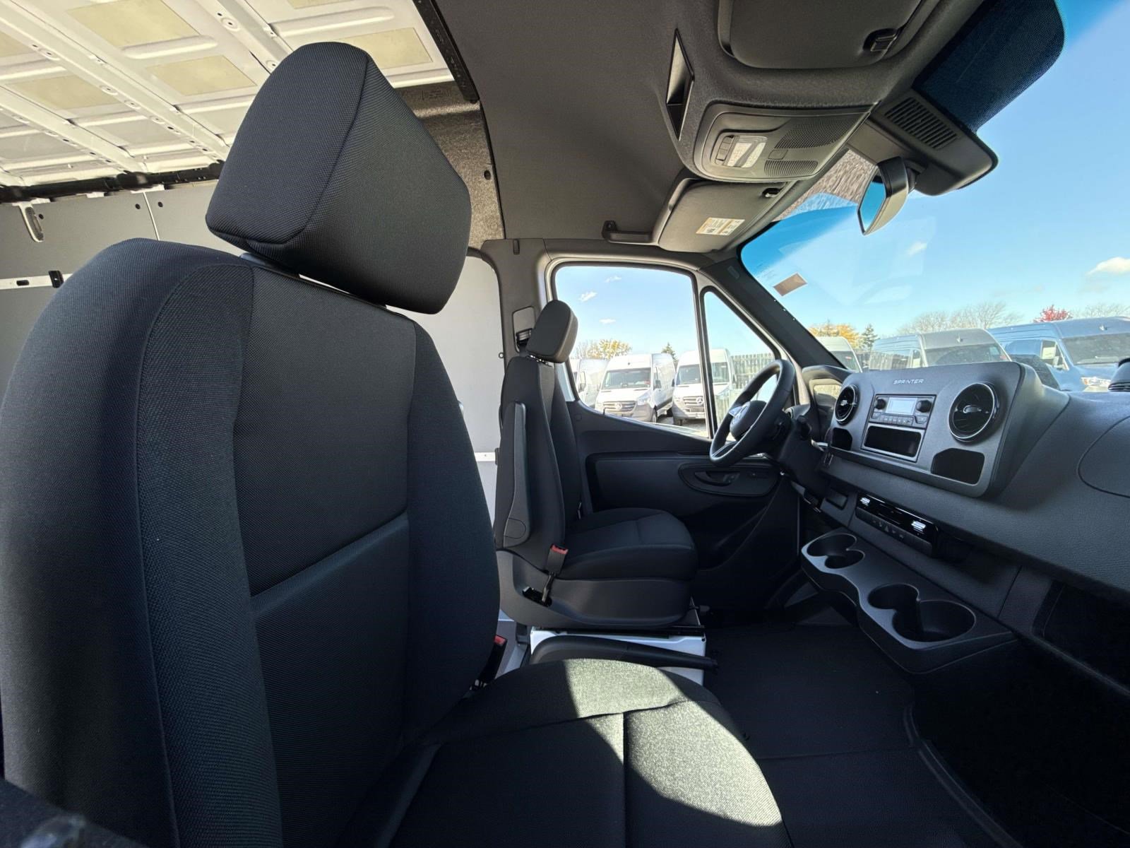 2026 MERCEDES-BENZ SPRINTER - Image 4