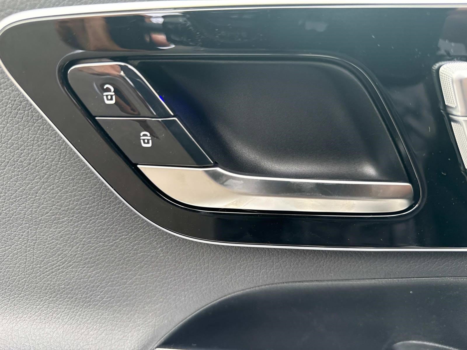 2025 MERCEDES-BENZ GLC-CLASS - Image 22