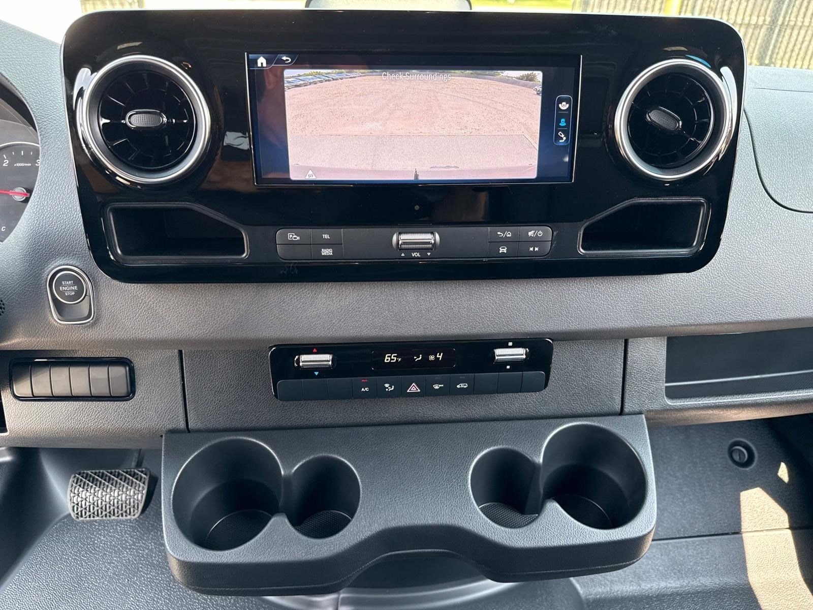 2025 MERCEDES-BENZ SPRINTER - Image 24