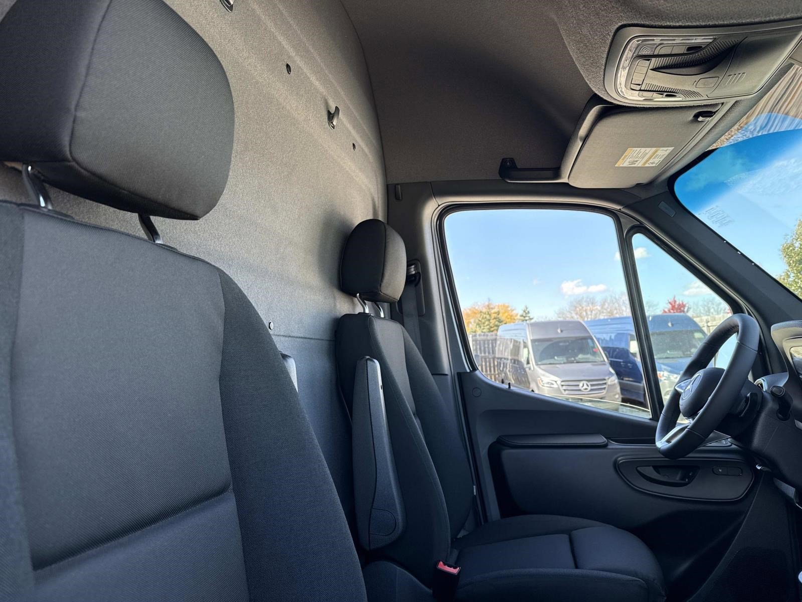2026 MERCEDES-BENZ SPRINTER - Image 4