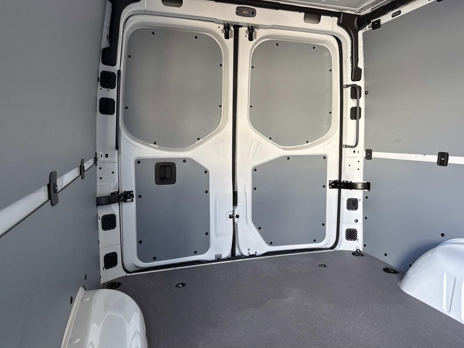 2025 MERCEDES-BENZ SPRINTER - Image 8