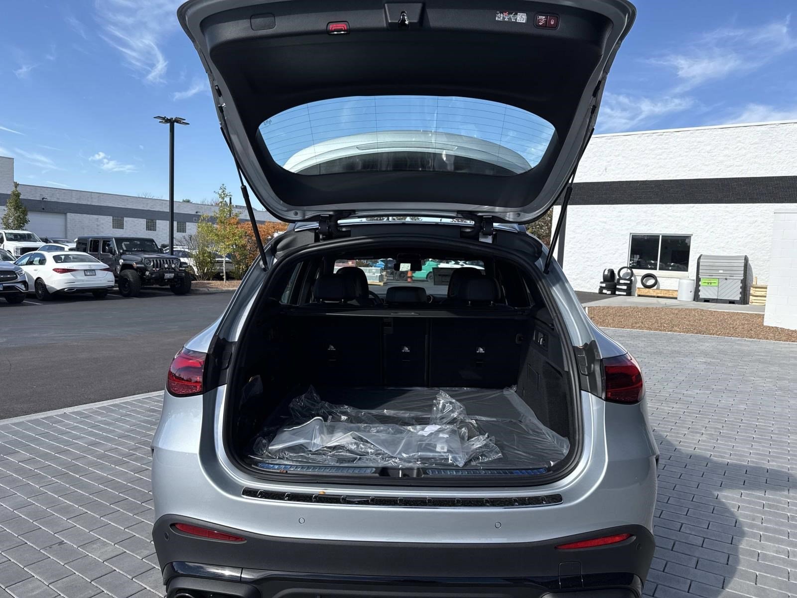 2026 MERCEDES-BENZ GLC-CLASS - Image 12