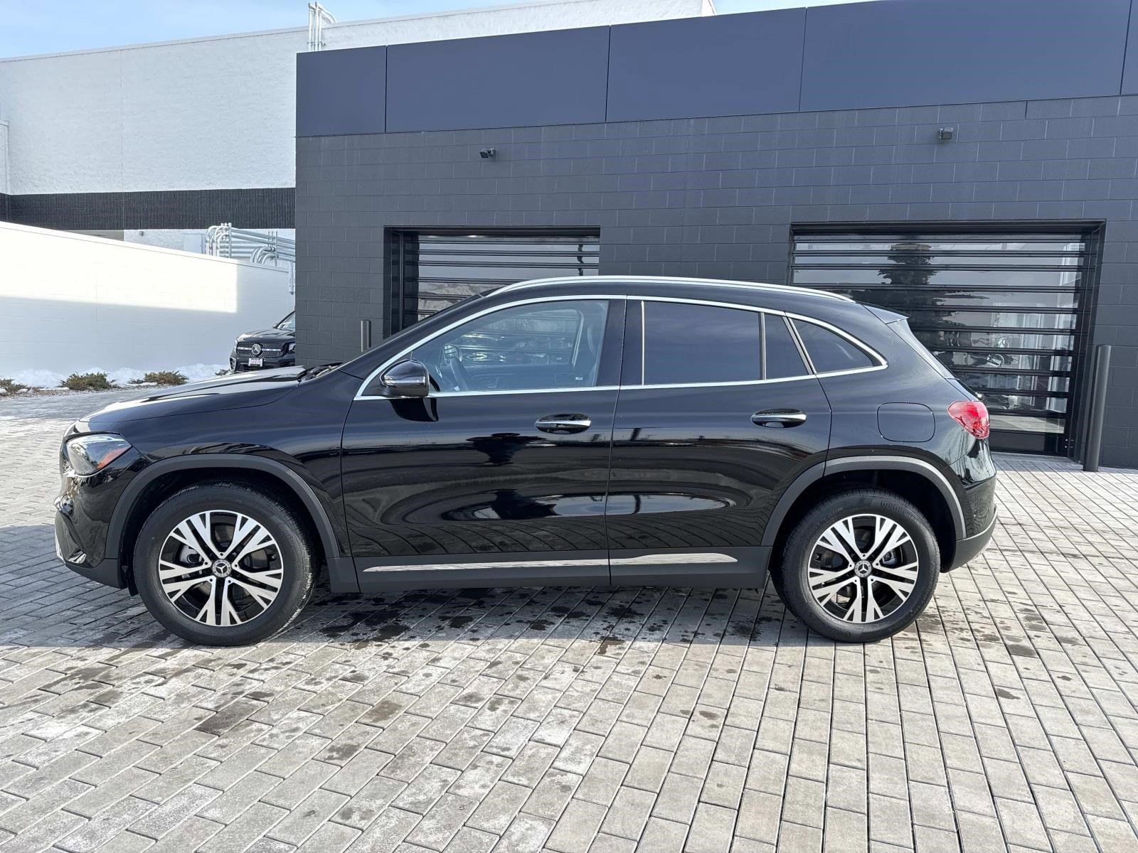 2026 MERCEDES-BENZ GLA-CLASS - Image 2