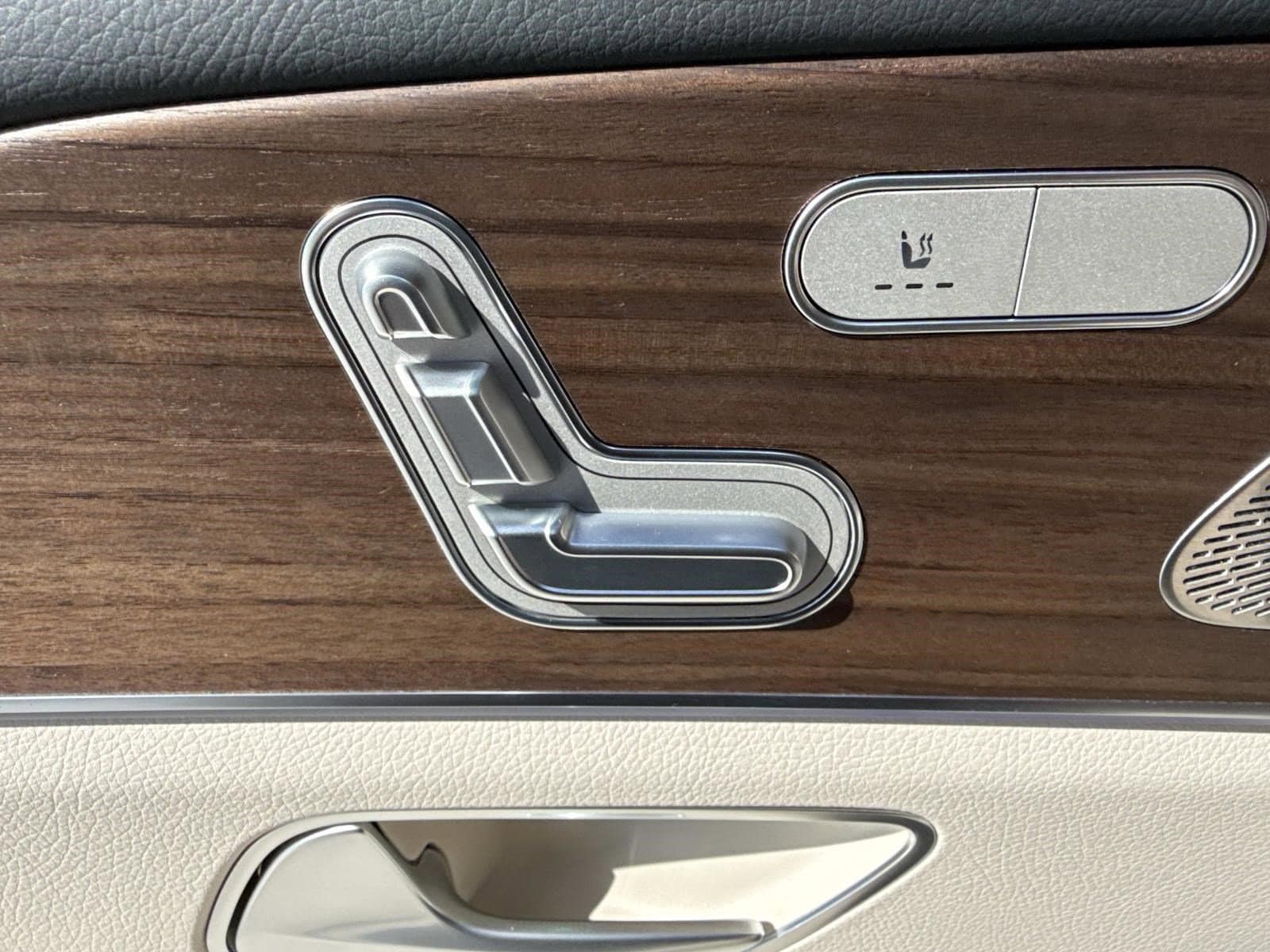 2026 MERCEDES-BENZ GLS-CLASS - Image 17