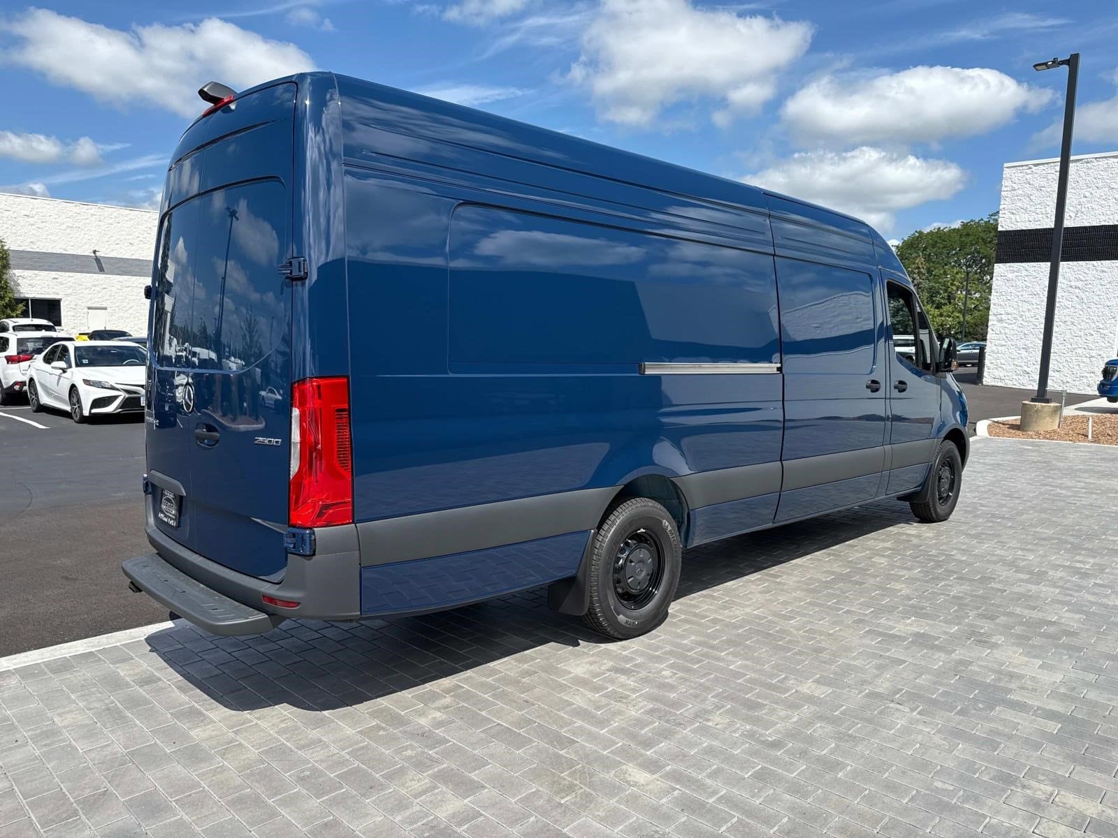 2025 MERCEDES-BENZ SPRINTER - Image 8