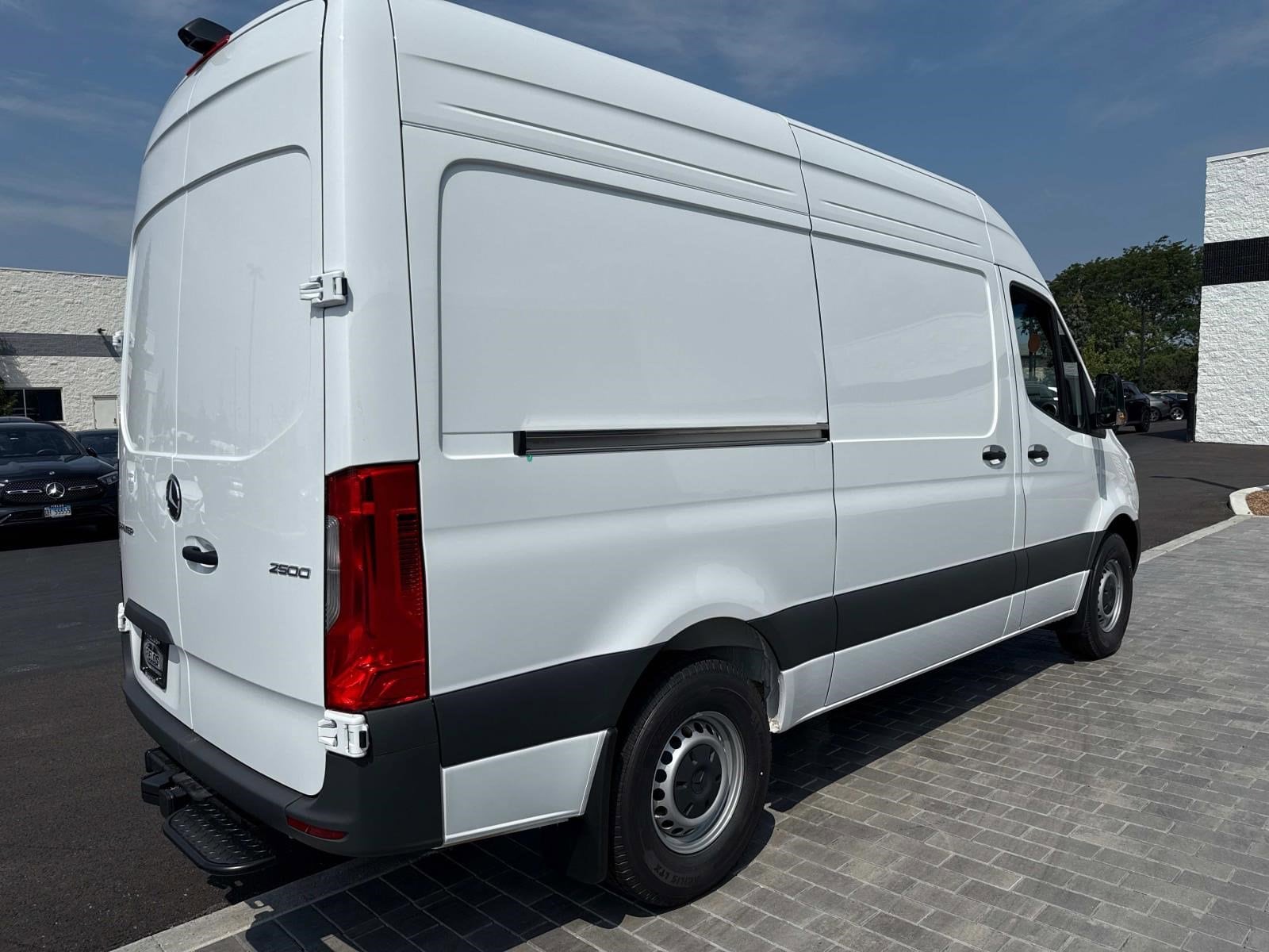 2025 MERCEDES-BENZ SPRINTER - Image 9