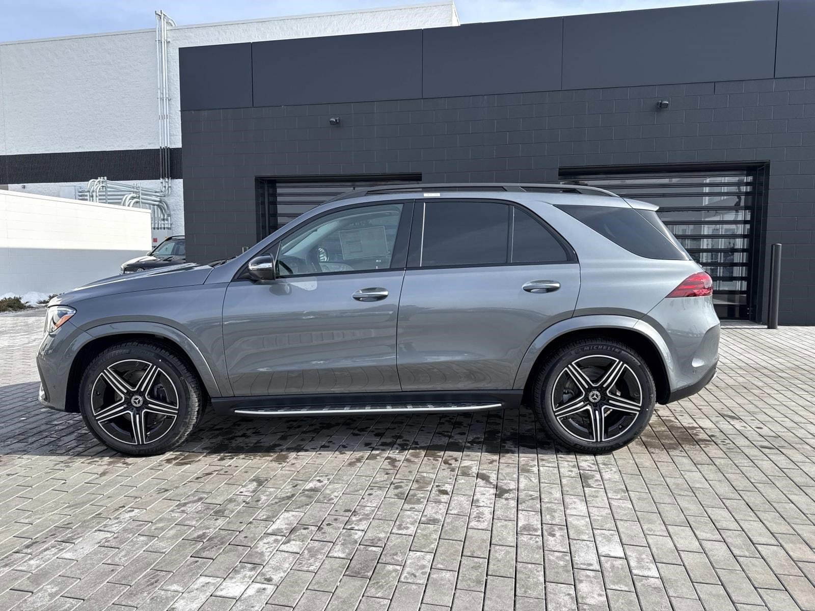 2026 MERCEDES-BENZ GLE-CLASS - Image 2