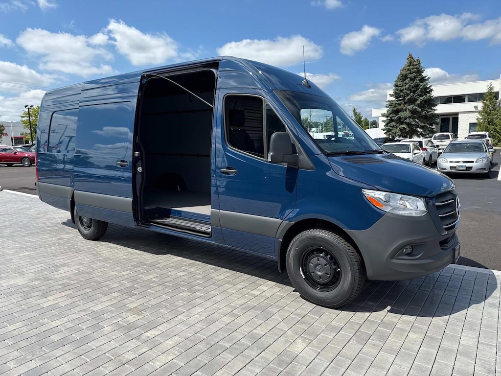 New 2025 Mercedes-Benz Sprinter 2500 High Roof 4-Cyl Diesel Van Extended Cargo Van