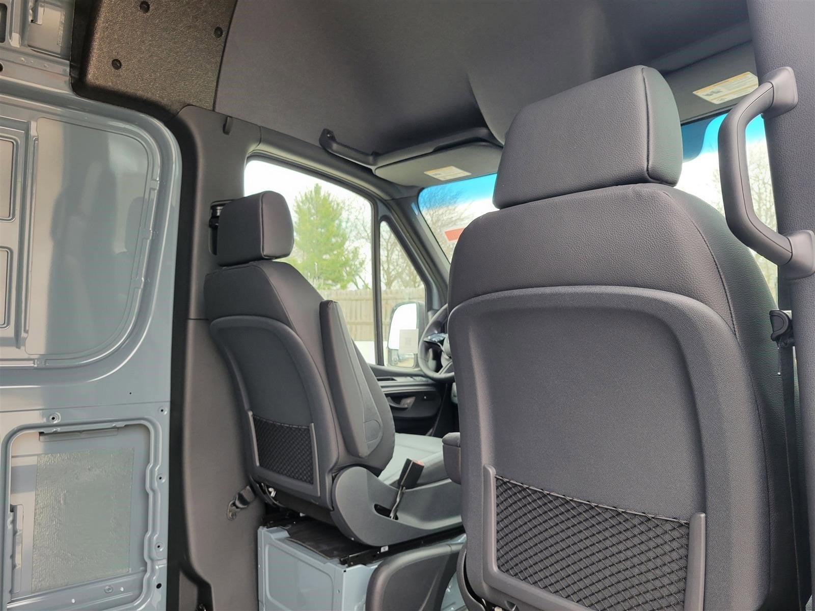 2025 MERCEDES-BENZ SPRINTER - Image 8