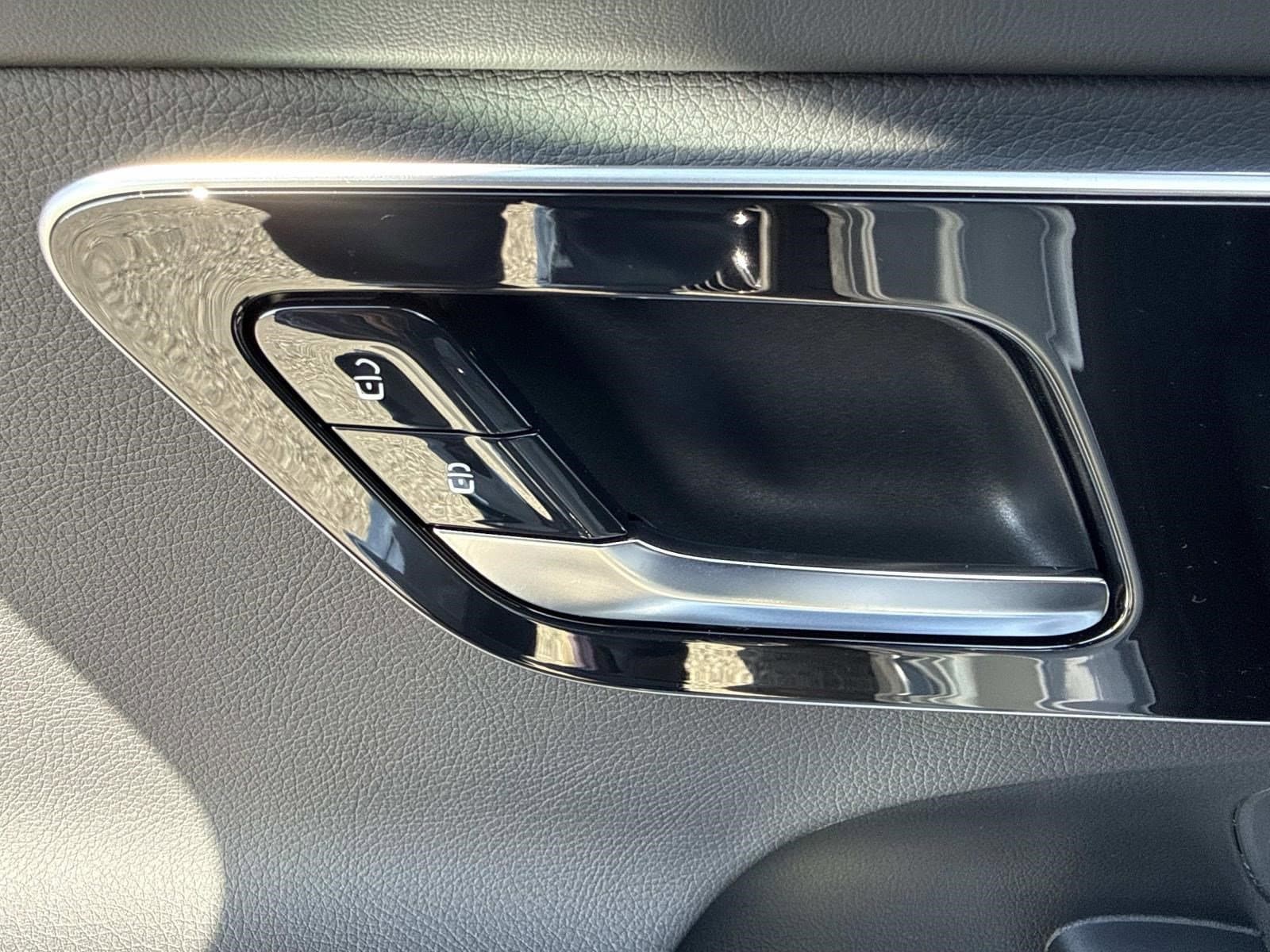 2026 MERCEDES-BENZ C-CLASS - Image 15