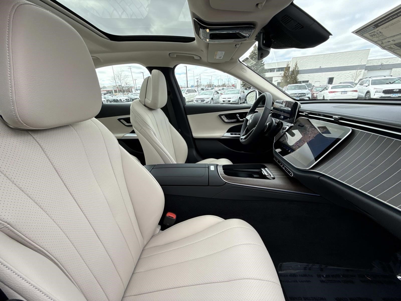 2026 MERCEDES-BENZ E-CLASS - Image 5