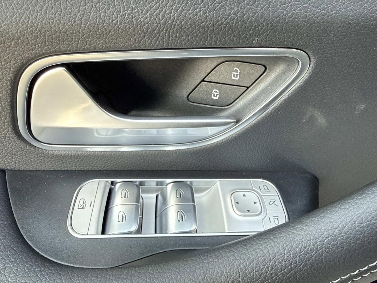 2026 MERCEDES-BENZ GLS-CLASS - Image 28