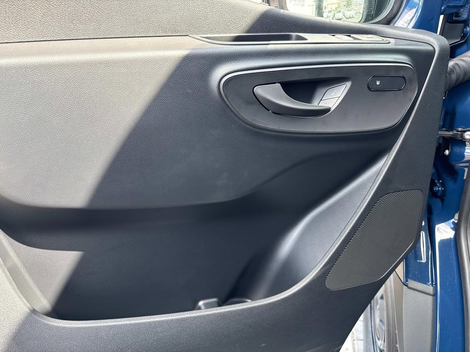 2025 MERCEDES-BENZ SPRINTER - Image 16
